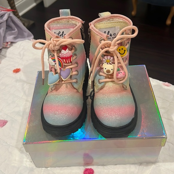 Lola + The Boys Shoes Super Cool Girl Moon Boots With Glitter And